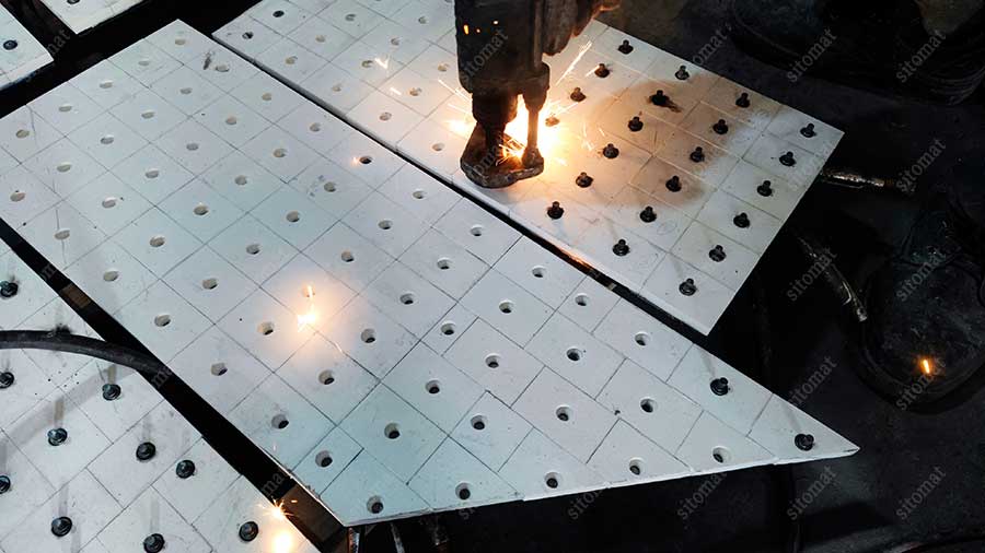 multiple advantages and industry applications of wear-resistant ceramic liners