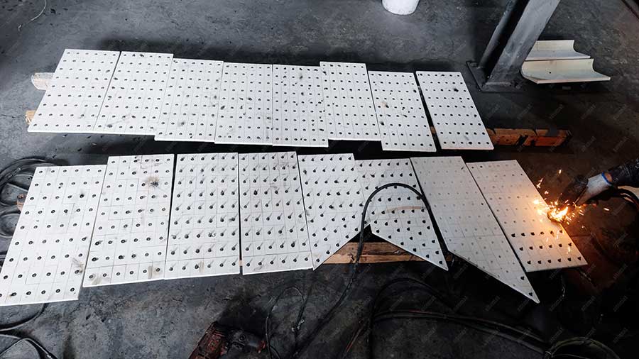 Application of Wear-resistant Ceramic Liner in Iron and Steel Plant